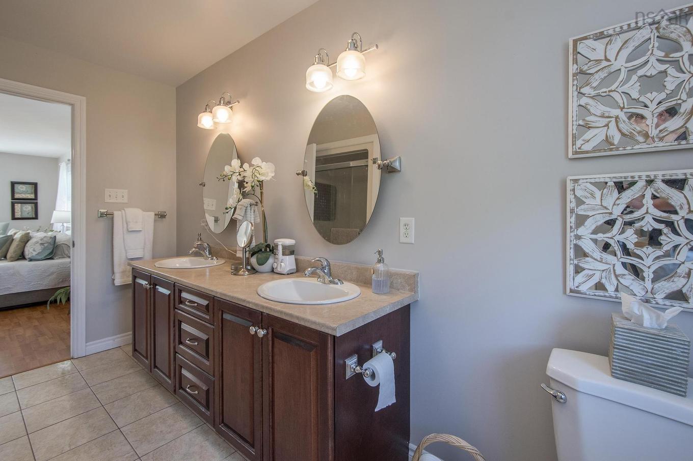 931 King Street, Windsor, NS - Indoor Photo Showing Bathroom