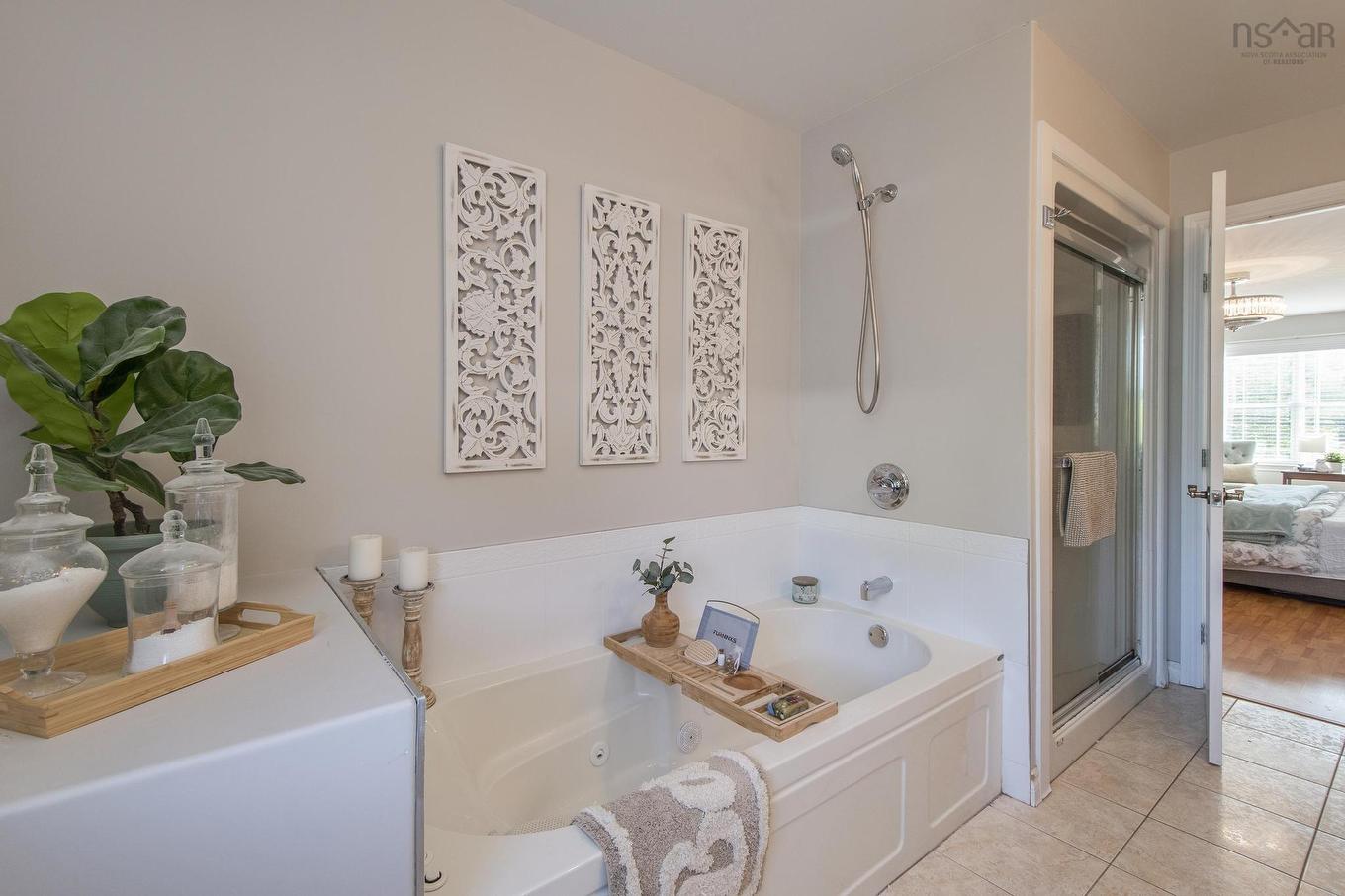 931 King Street, Windsor, NS - Indoor Photo Showing Bathroom