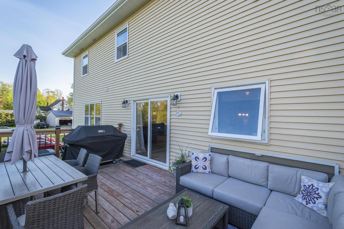 931 King Street, Windsor, NS - Outdoor With Deck Patio Veranda With Exterior
