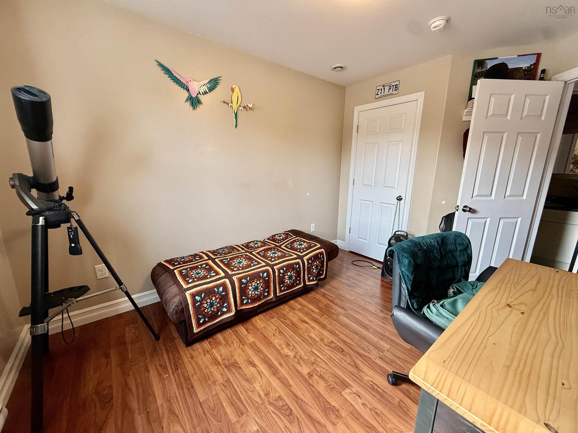 707 Pleasant Street, Dartmouth, NS - Indoor