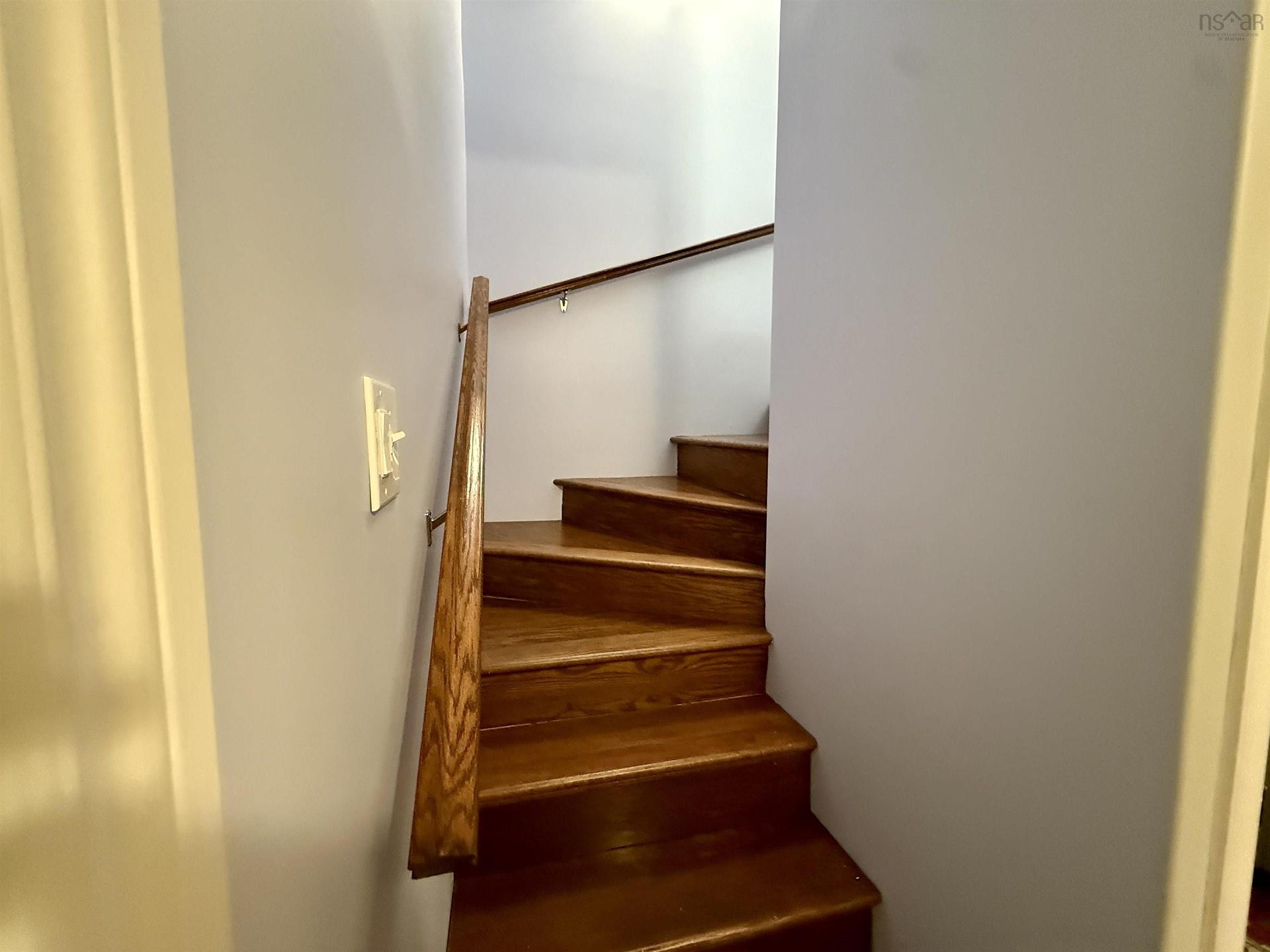 707 Pleasant Street, Dartmouth, NS - Indoor Photo Showing Other Room