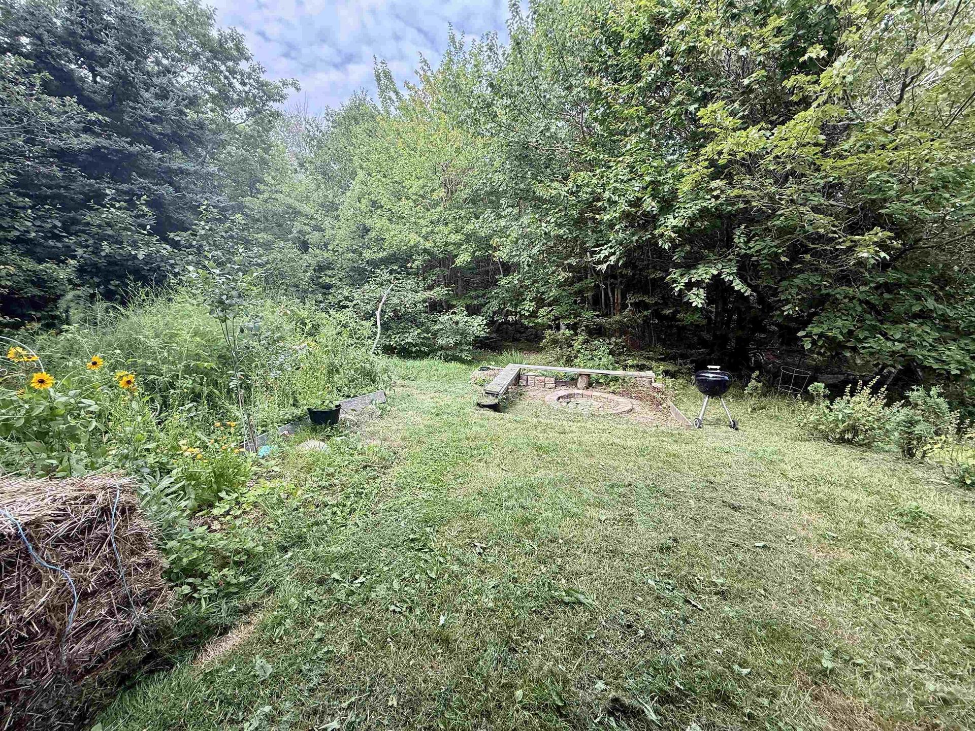 707 Pleasant Street, Dartmouth, NS - Outdoor