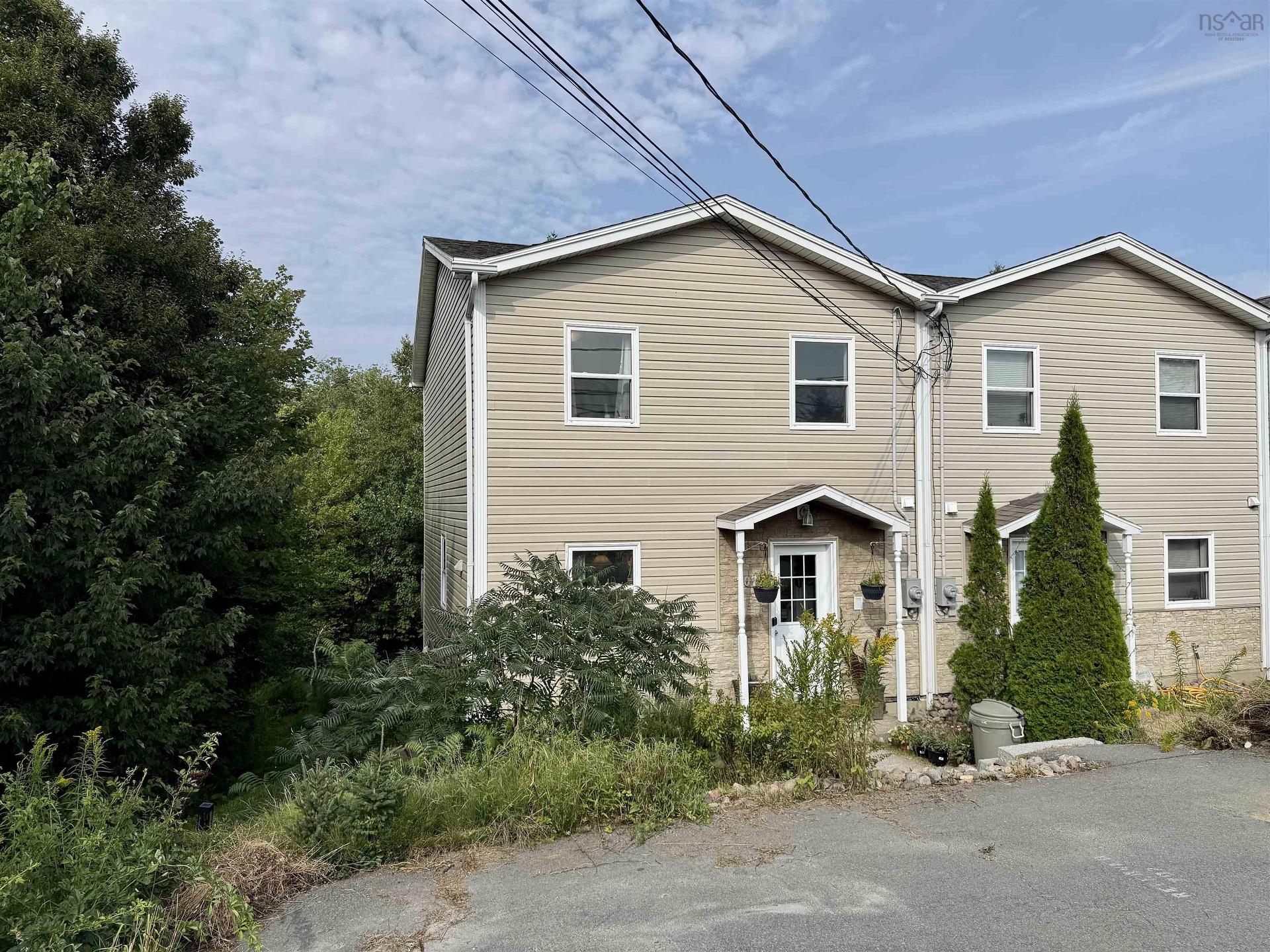 707 Pleasant Street, Dartmouth, NS - Outdoor