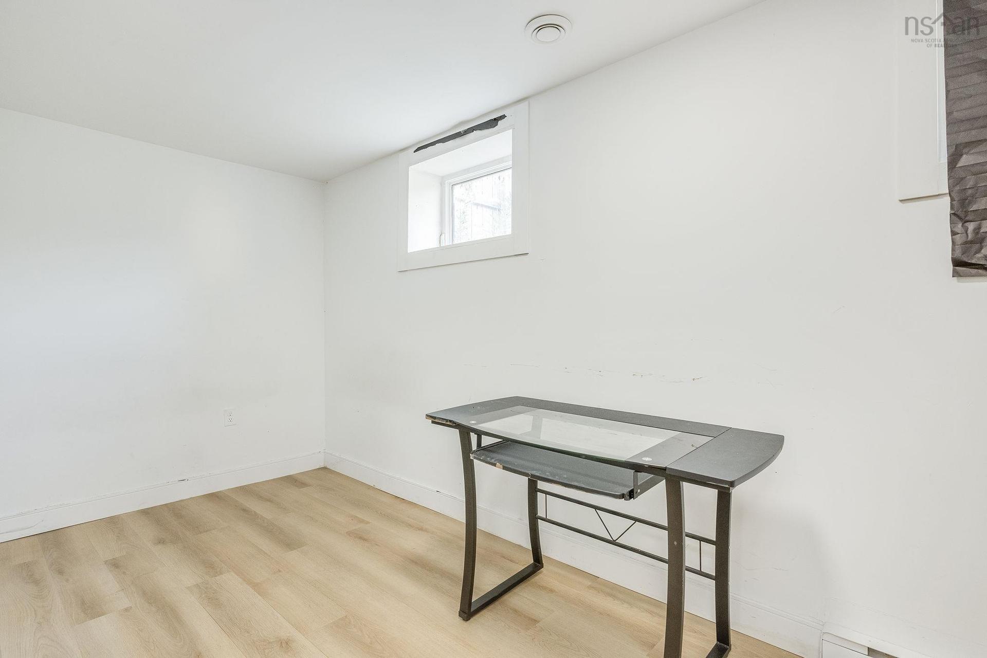 1119 Neily Crescent, Kingston, NS - Indoor Photo Showing Other Room