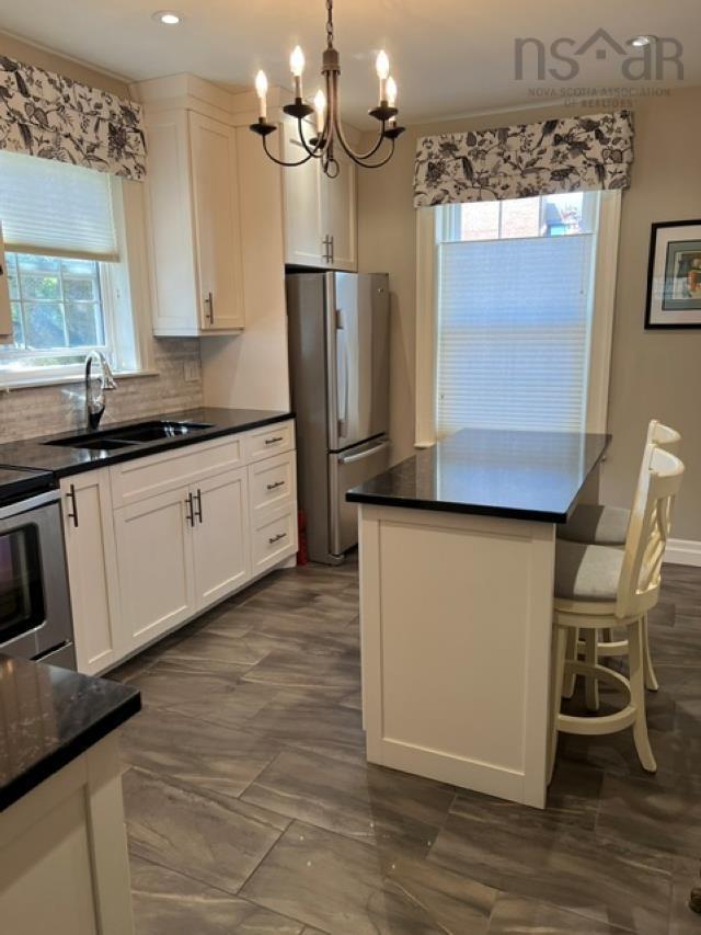 86 Queen Street, Truro, NS - Indoor Photo Showing Kitchen With Double Sink