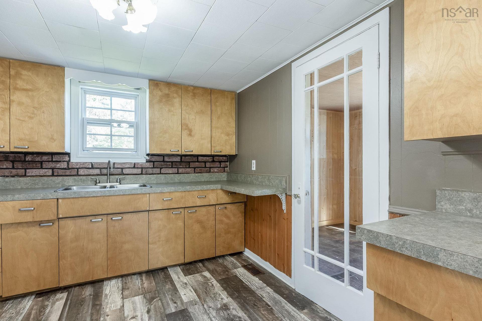 8801 201 Highway, Nictaux, NS - Indoor Photo Showing Kitchen With Double Sink