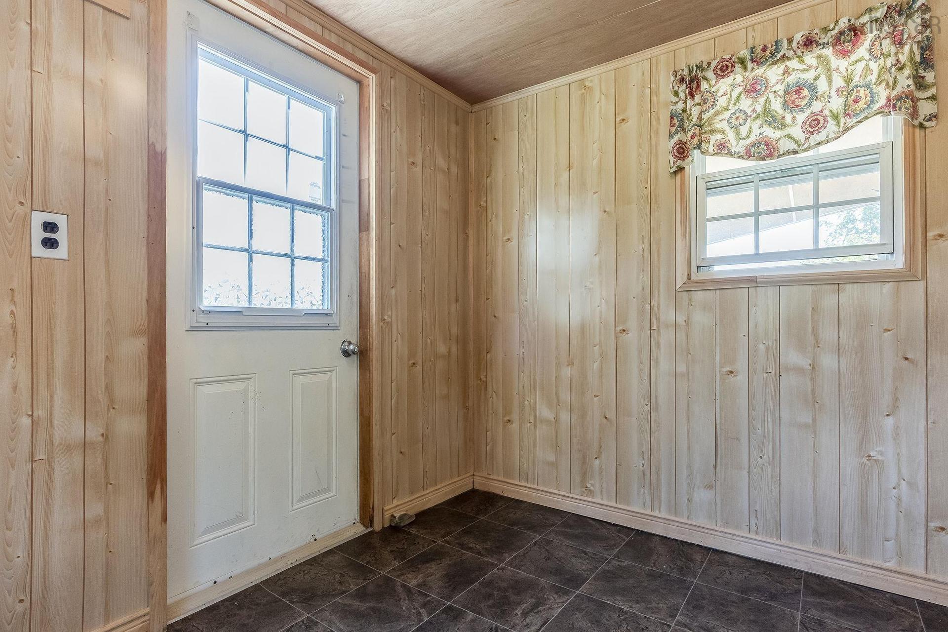 8801 201 Highway, Nictaux, NS - Indoor Photo Showing Other Room