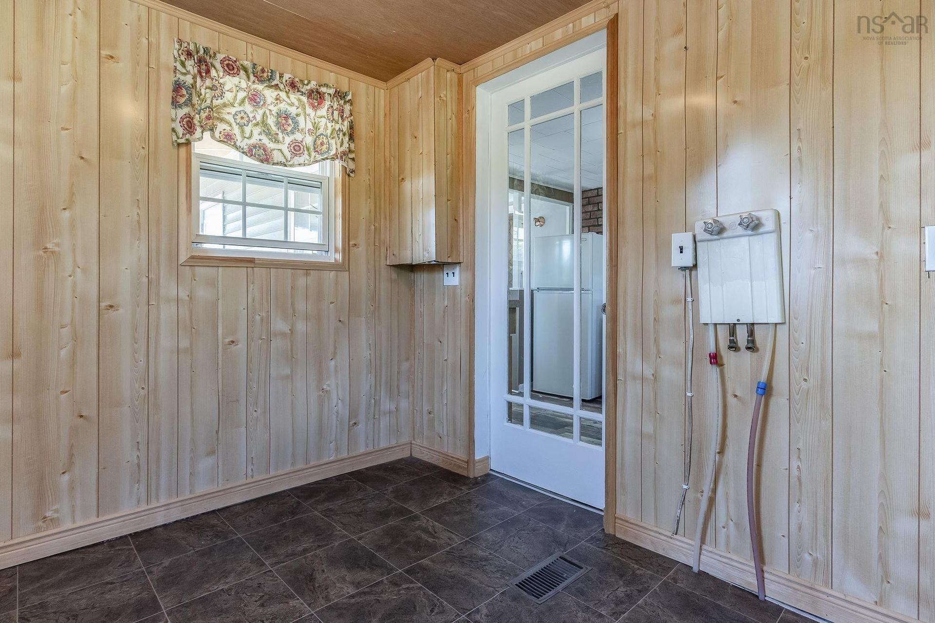 8801 201 Highway, Nictaux, NS - Indoor Photo Showing Other Room