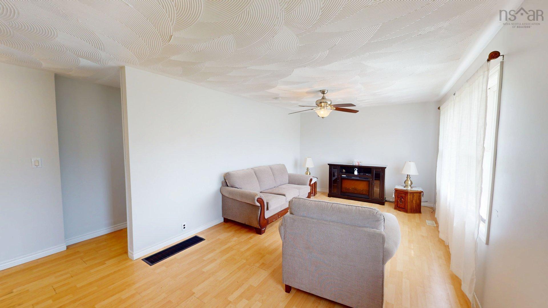 79 Meadow Brook Hill, Mulgrave, NS - Indoor Photo Showing Other Room