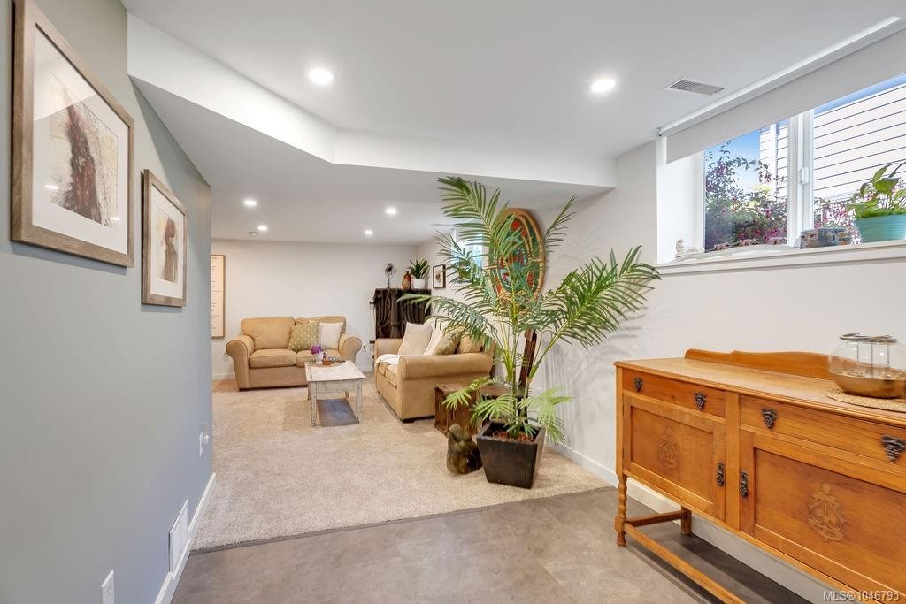 417 White St, Ladysmith, BC