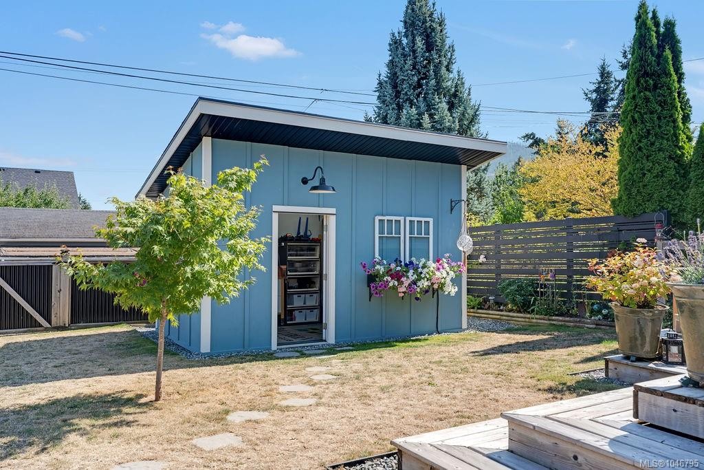 417 White St, Ladysmith, BC
