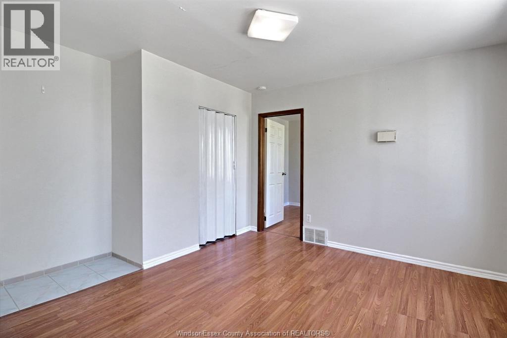 401 Parent Unit# 2, Windsor, ON - Indoor Photo Showing Other Room