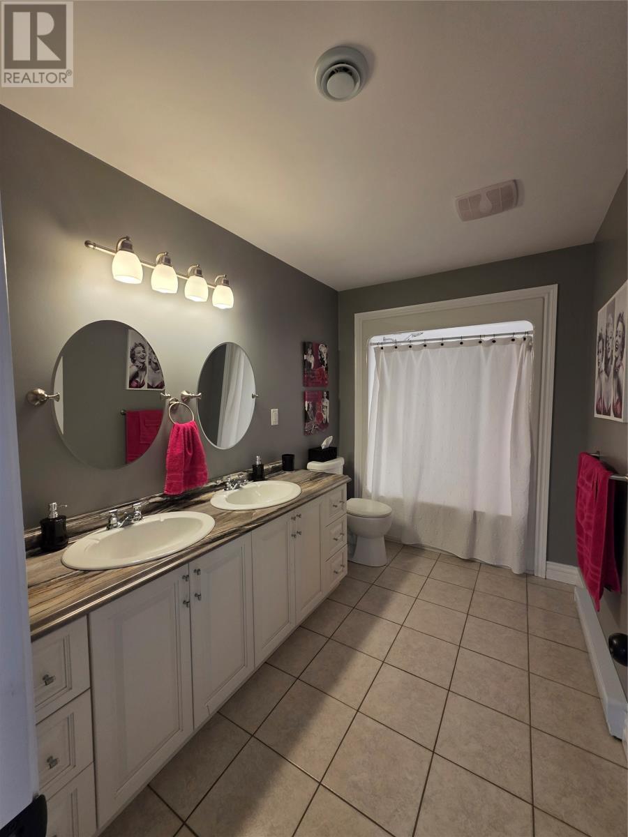 23 Westmount Road, Corner Brook, NL - Indoor Photo Showing Bathroom