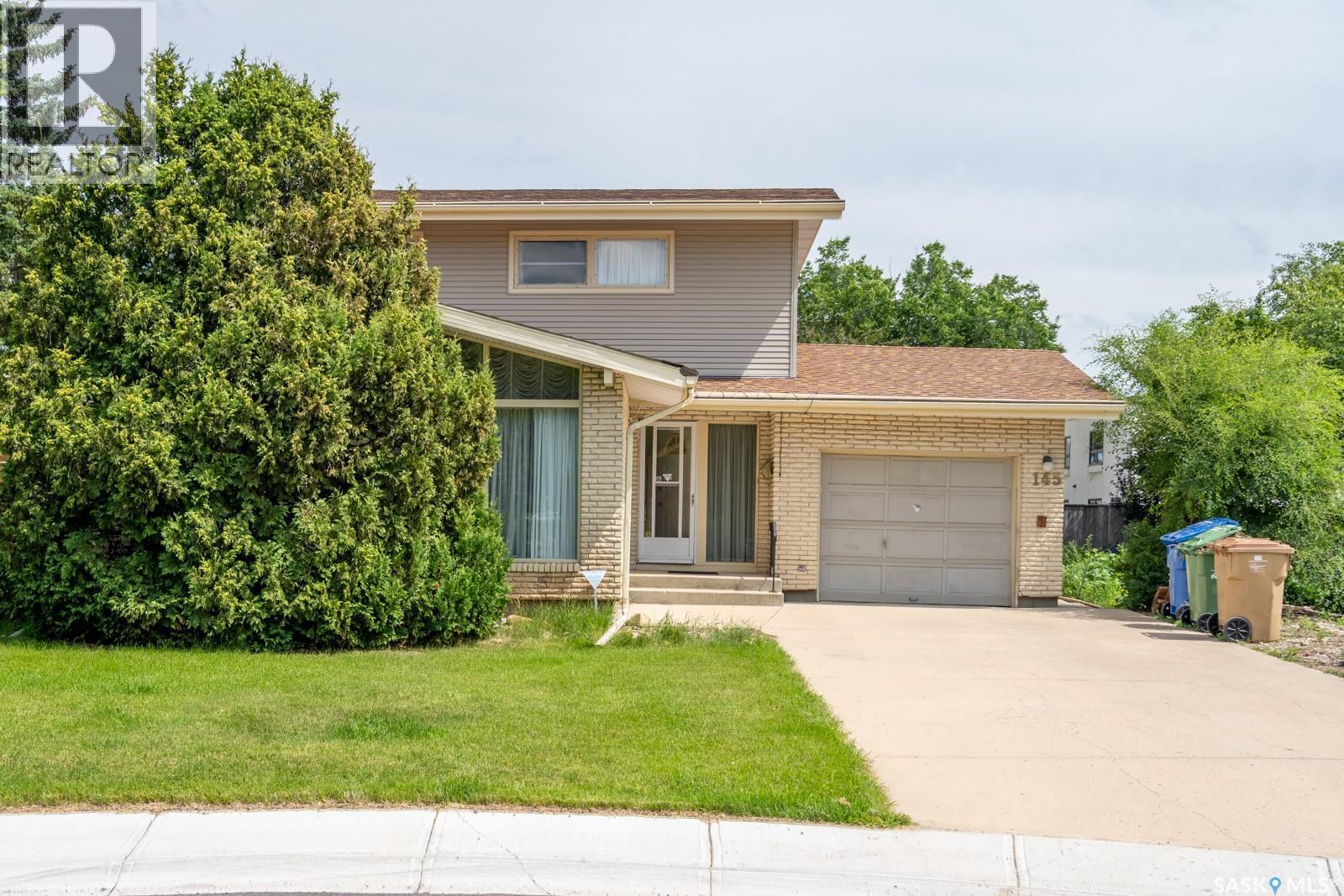 145 Mayfair Crescent, Regina, SK - Outdoor