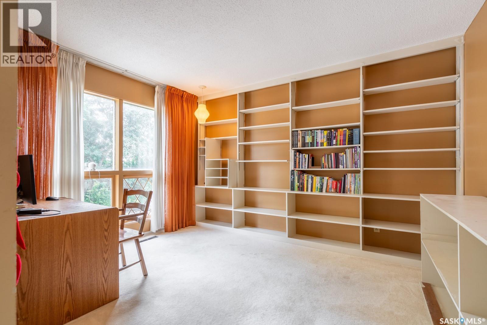 145 Mayfair Crescent, Regina, SK - Indoor