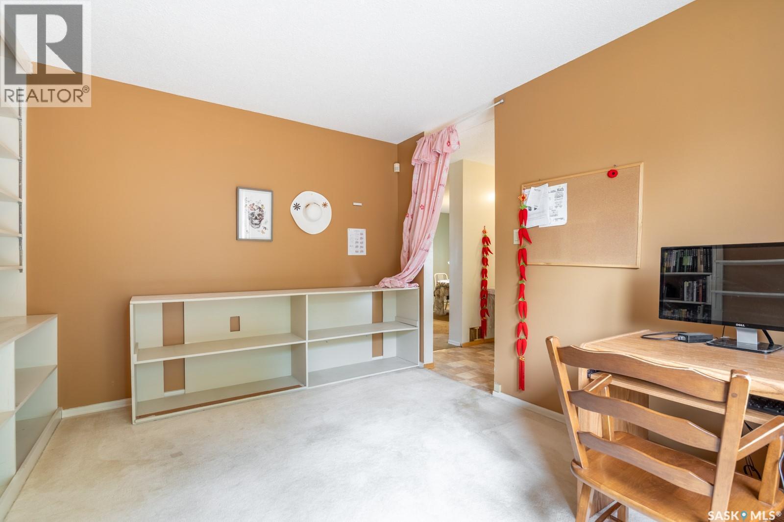145 Mayfair Crescent, Regina, SK - Indoor Photo Showing Other Room