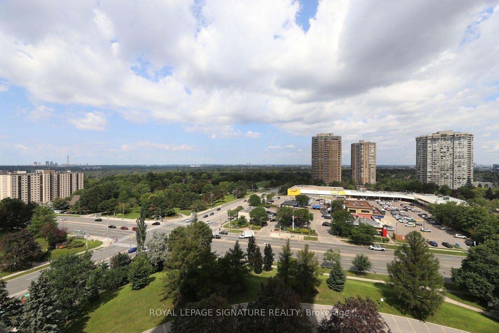 1402-3303 Don Mills Road, Toronto, ON - Outdoor With View
