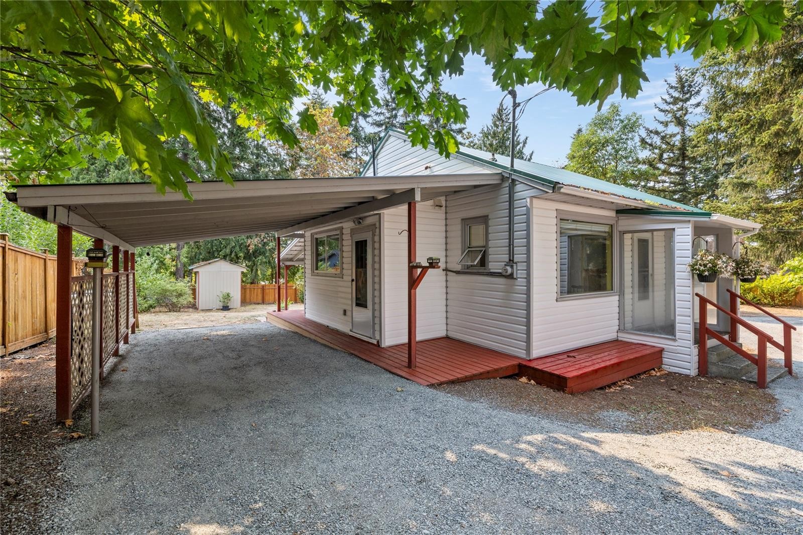 1987 Cedar Rd, Nanaimo, BC