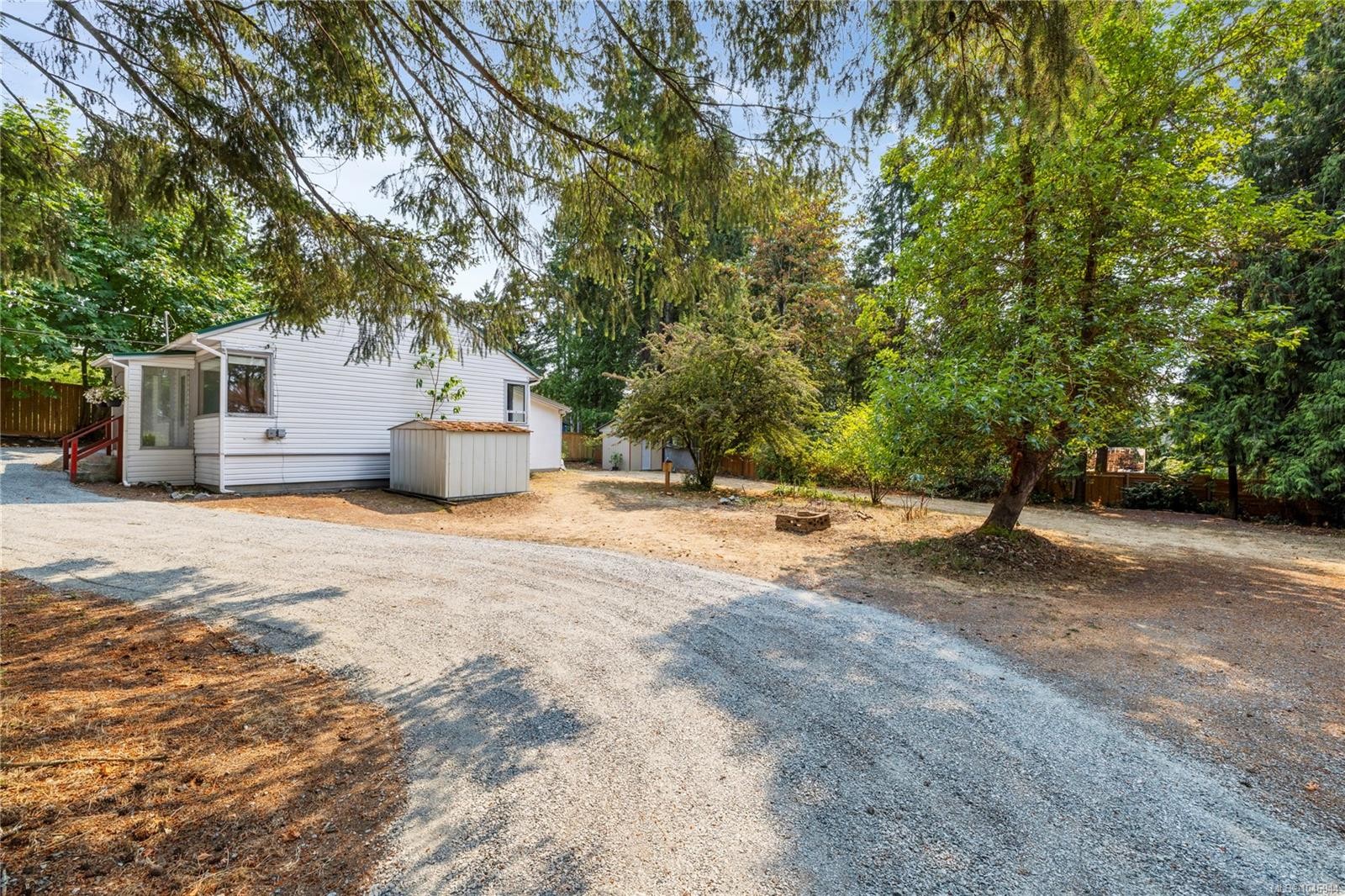 1987 Cedar Rd, Nanaimo, BC