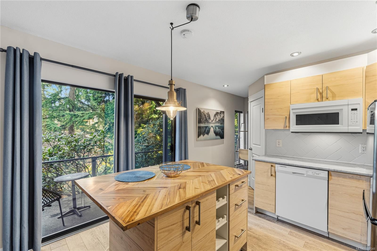 531 Summit Dr, Nanaimo, BC