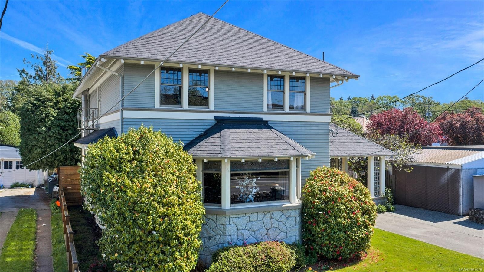 3107 Quadra St, Victoria, BC