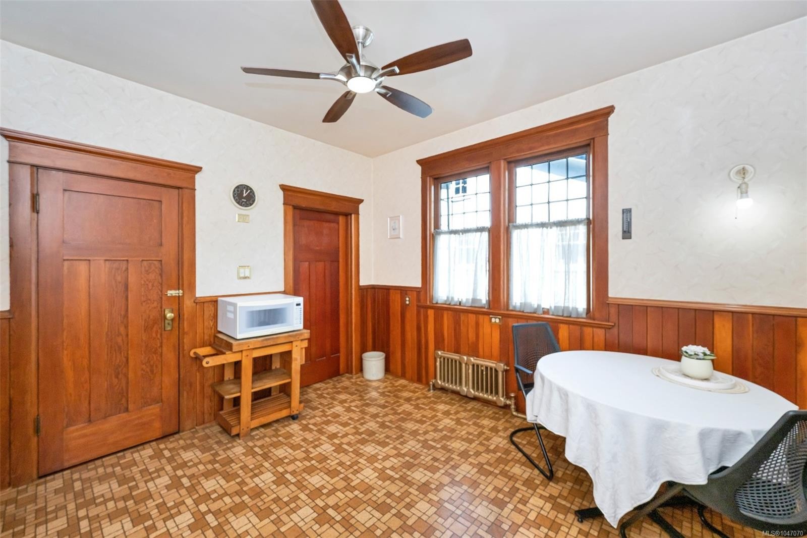 3107 Quadra St, Victoria, BC