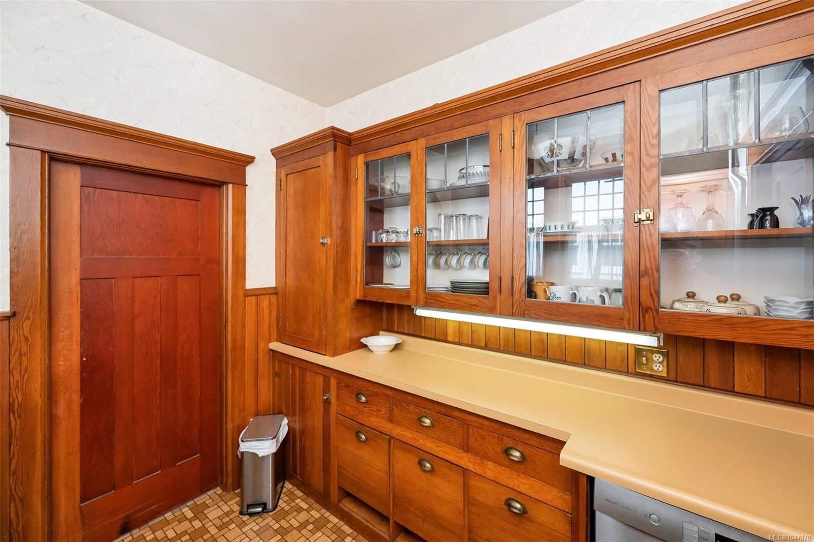 3107 Quadra St, Victoria, BC