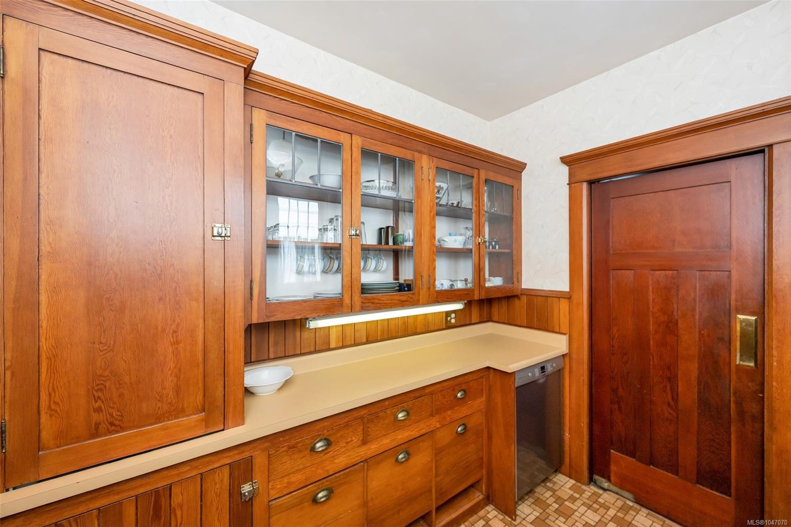 3107 Quadra St, Victoria, BC