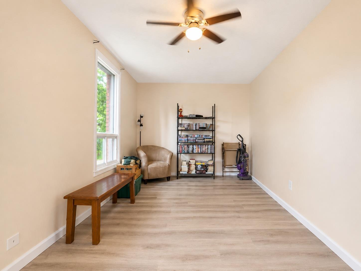 345 Syndicate Avenue N, Thunder Bay, ON