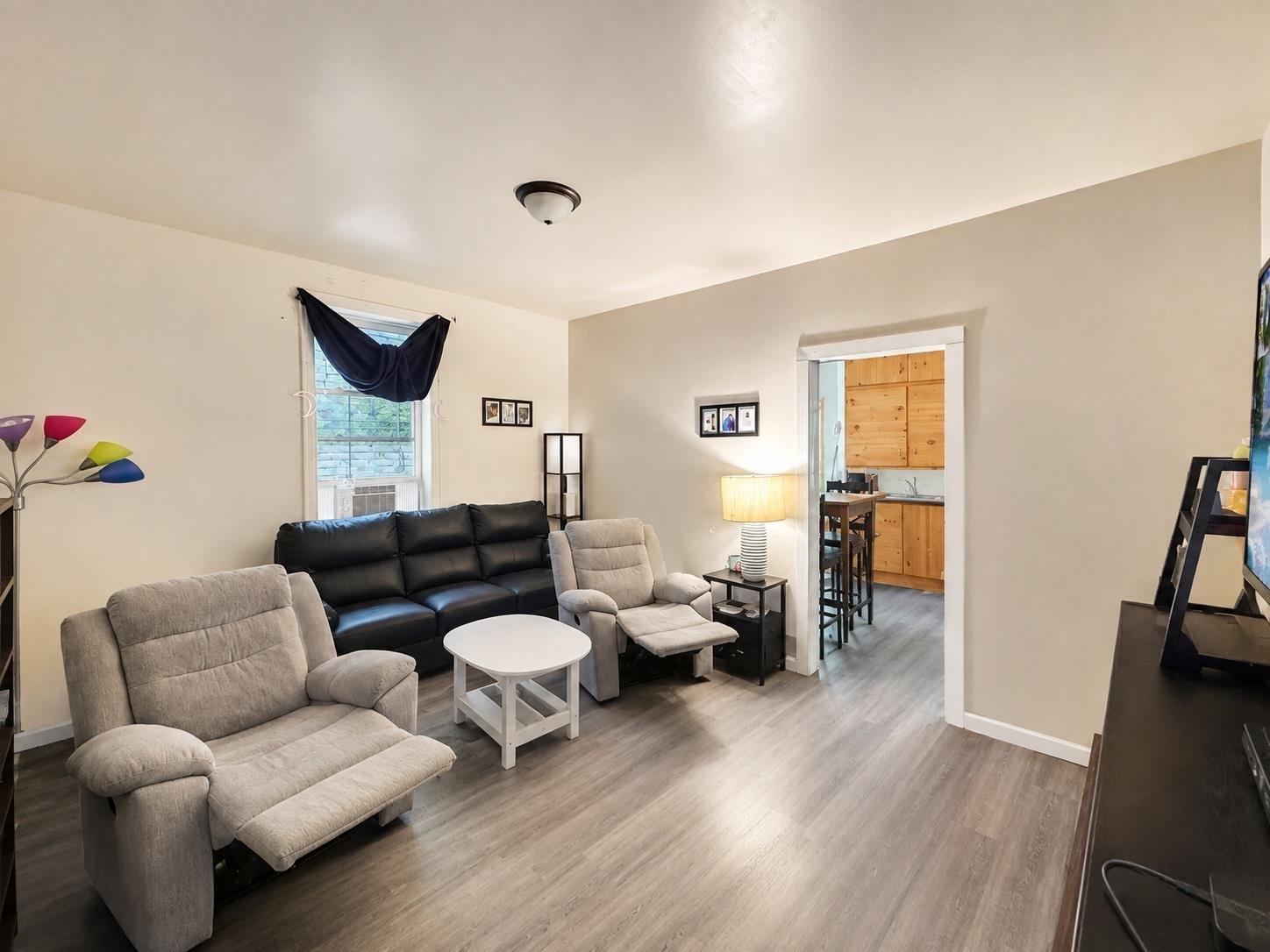 345 Syndicate Avenue N, Thunder Bay, ON
