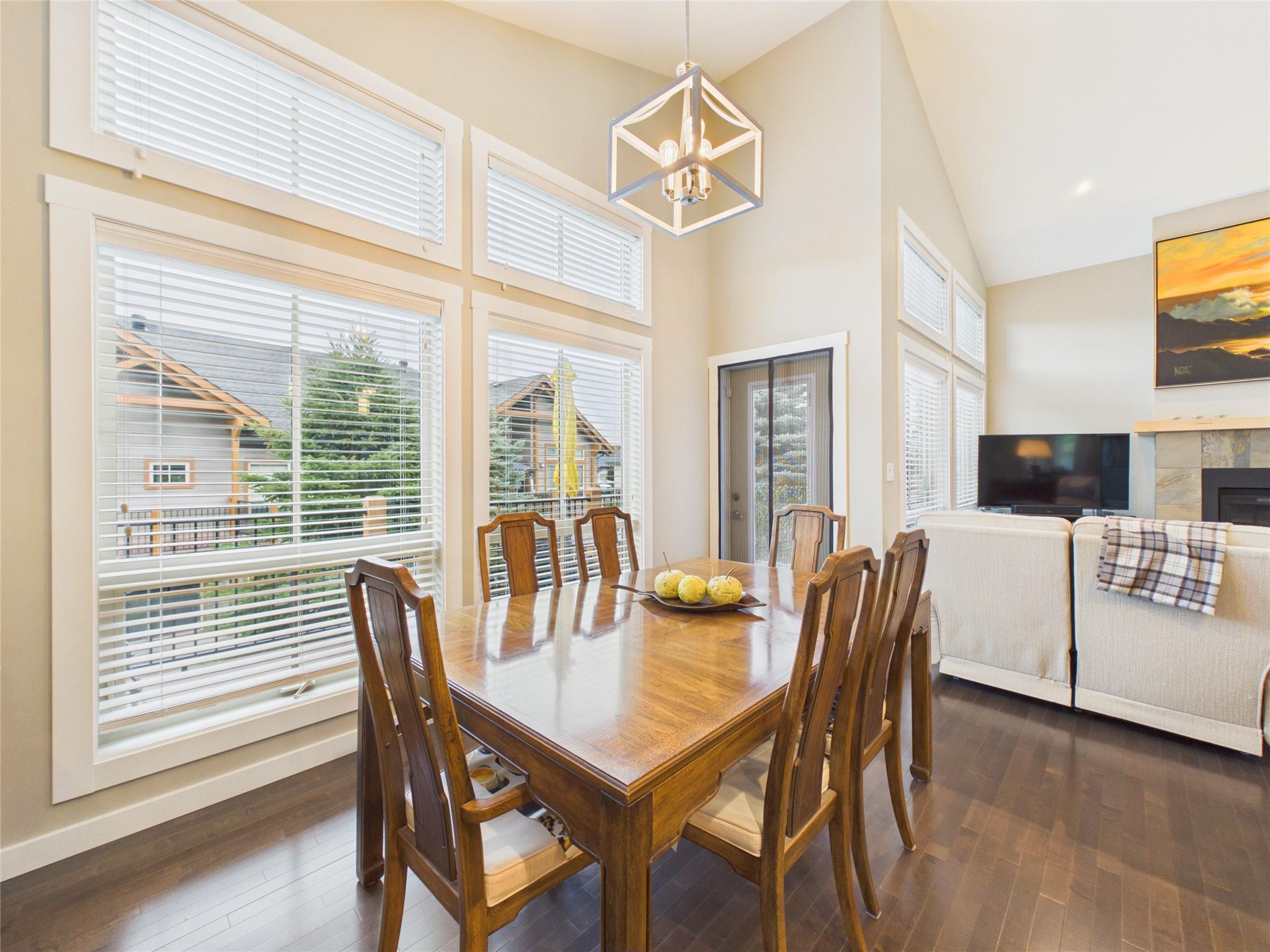 240 Boulder Creek, Cranbrook, BC - Indoor Photo Showing Dining Room