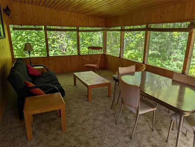 9 Rayna Rd, Hillside Beach, MB - With Deck Patio Veranda