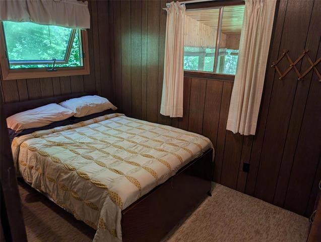 9 Rayna Rd, Hillside Beach, MB - Indoor Photo Showing Bedroom