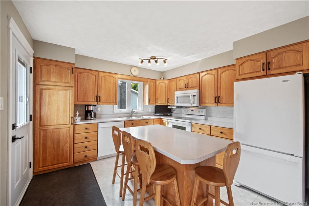 92 Alphonse St, Shediac, NB