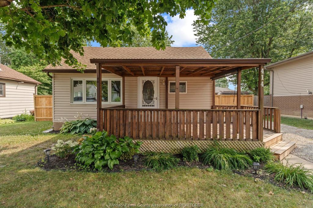 414 St Louis, Belle River, ON - Outdoor With Deck Patio Veranda
