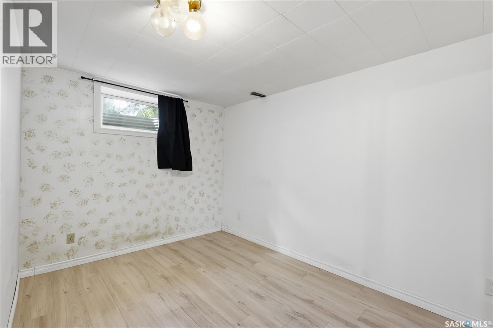 2509 Taylor Street E, Saskatoon, SK - Indoor Photo Showing Other Room