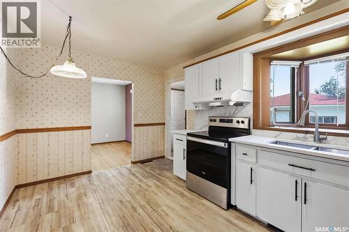 2509 Taylor Street E, Saskatoon, SK - Indoor Photo Showing Kitchen With Double Sink