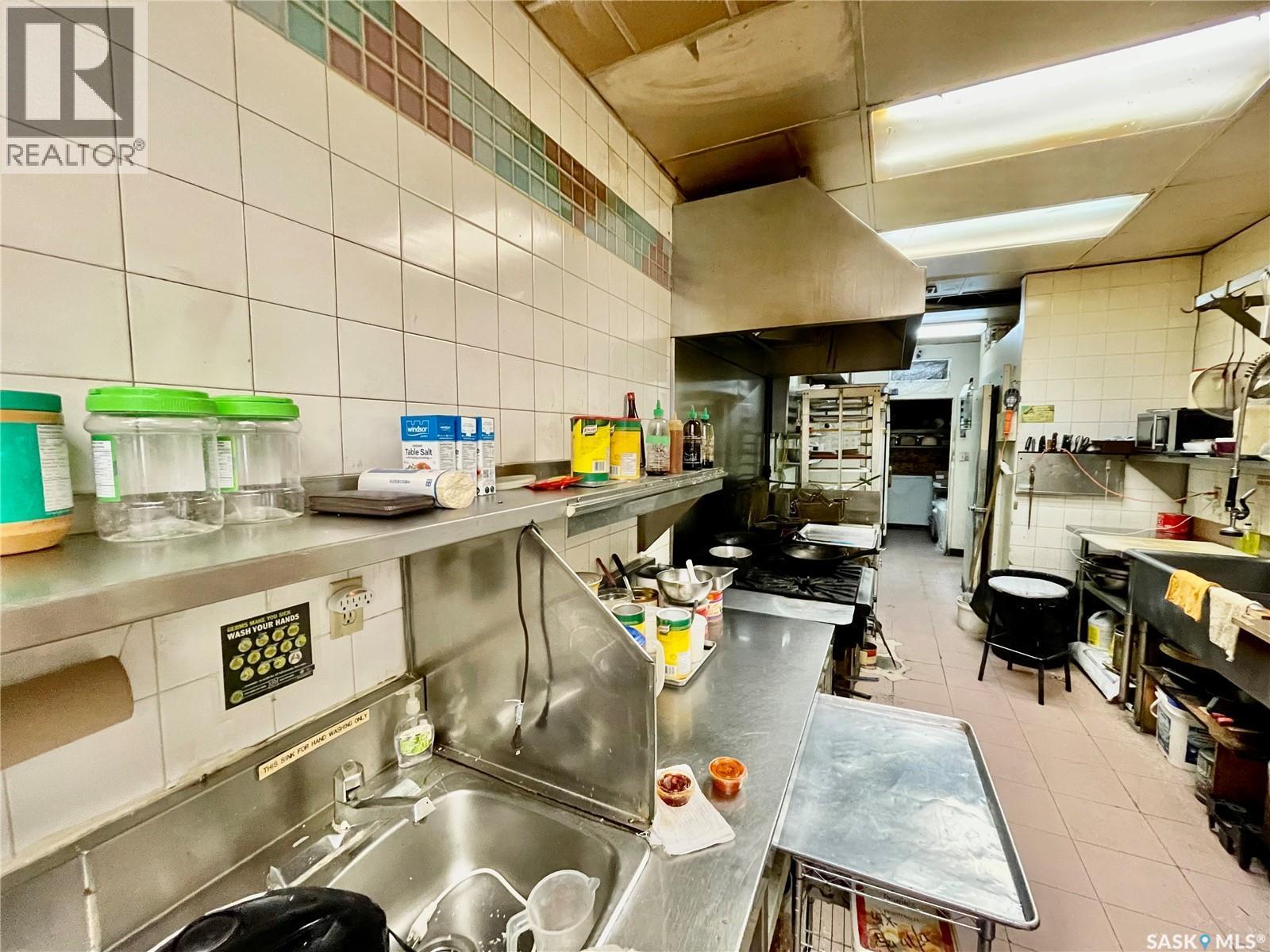 102 216 33Rd Street, Saskatoon, SK