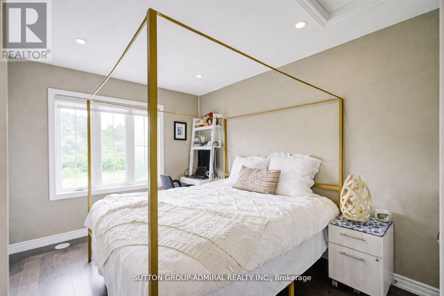 Large Bedroom Facing Green Space - 3 - 196 Pine Grove Road, Vaughan, ON - Indoor Photo Showing Bedroom