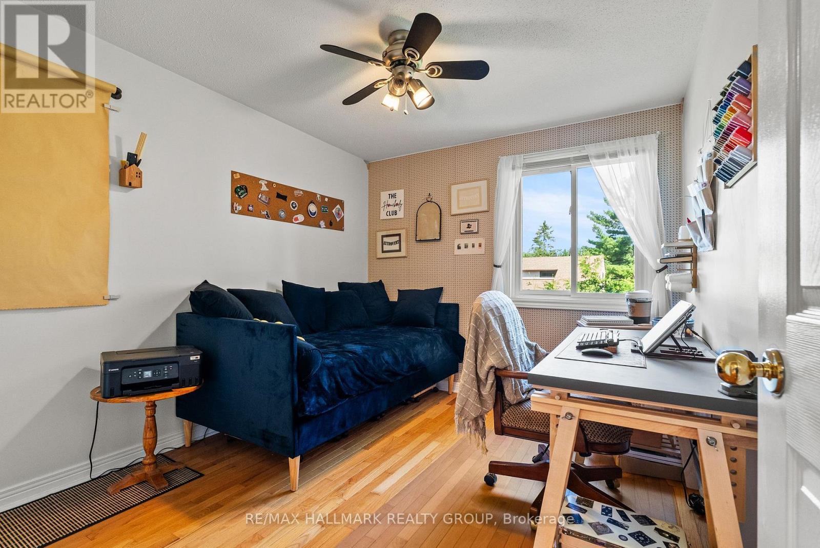 932 Beauclaire Drive, Ottawa, ON - Indoor