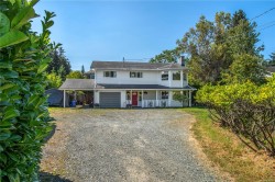 423 Harrogate Rd Campbell River, BC V9W 1W1