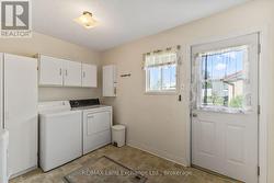 Laundry area - 