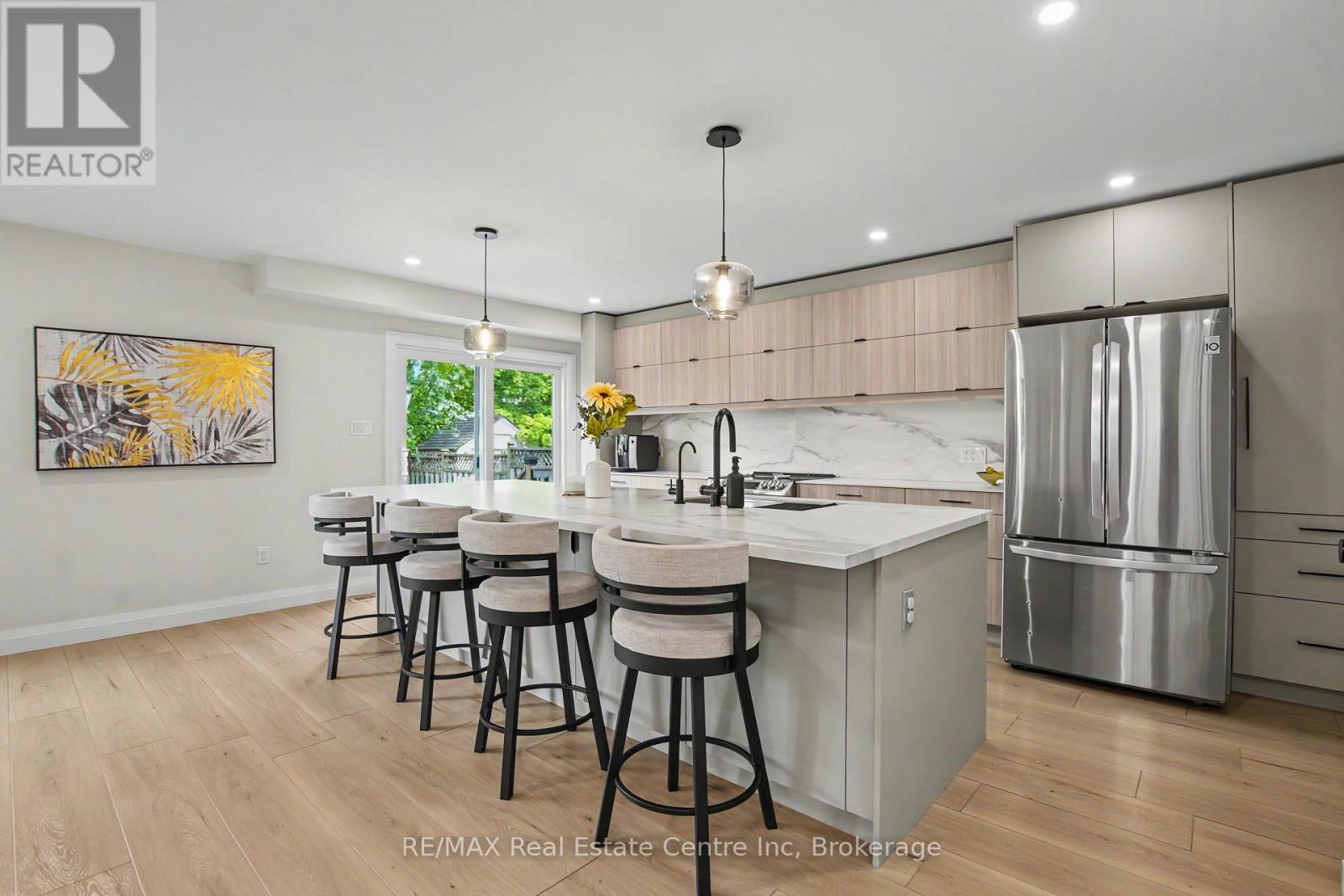 115 Mcfarlane Drive, Cambridge, ON - Indoor Photo Showing Other Room