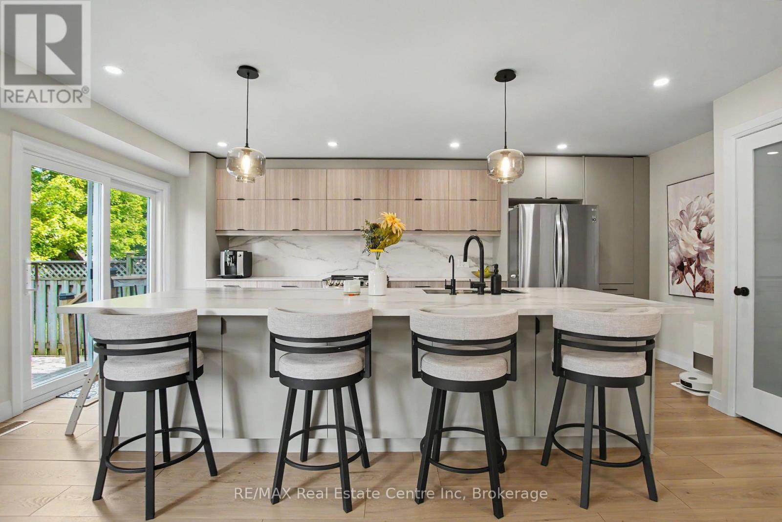 115 Mcfarlane Drive, Cambridge, ON - Indoor
