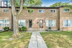 28 RIVERDALE Drive Hamilton, ON L8E 1J8