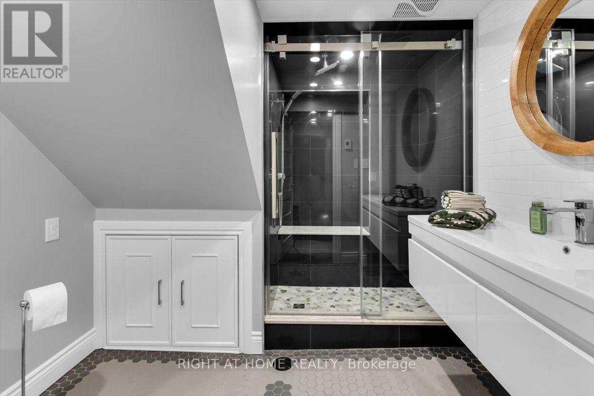 18 Bashford Road, Ajax, ON - Indoor