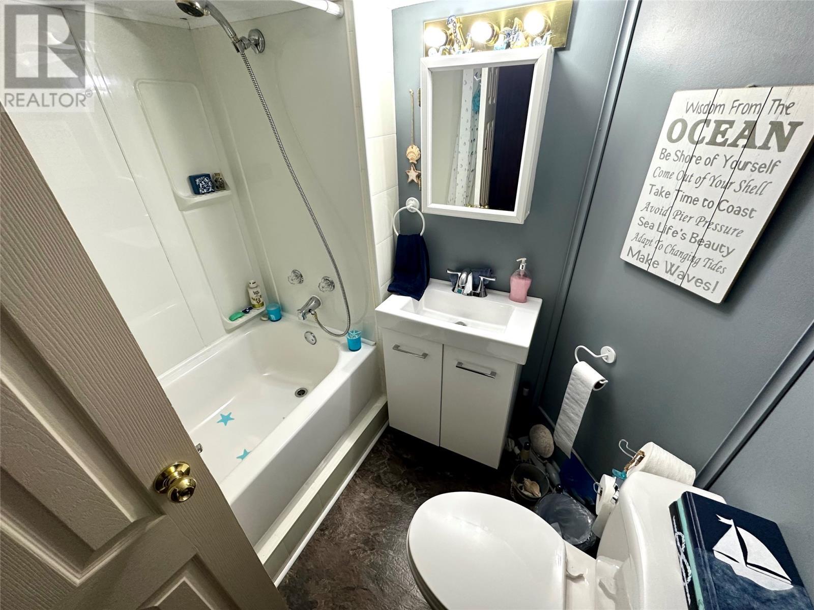 11 Atlantic Drive, Lumsden, NL - Indoor Photo Showing Bathroom