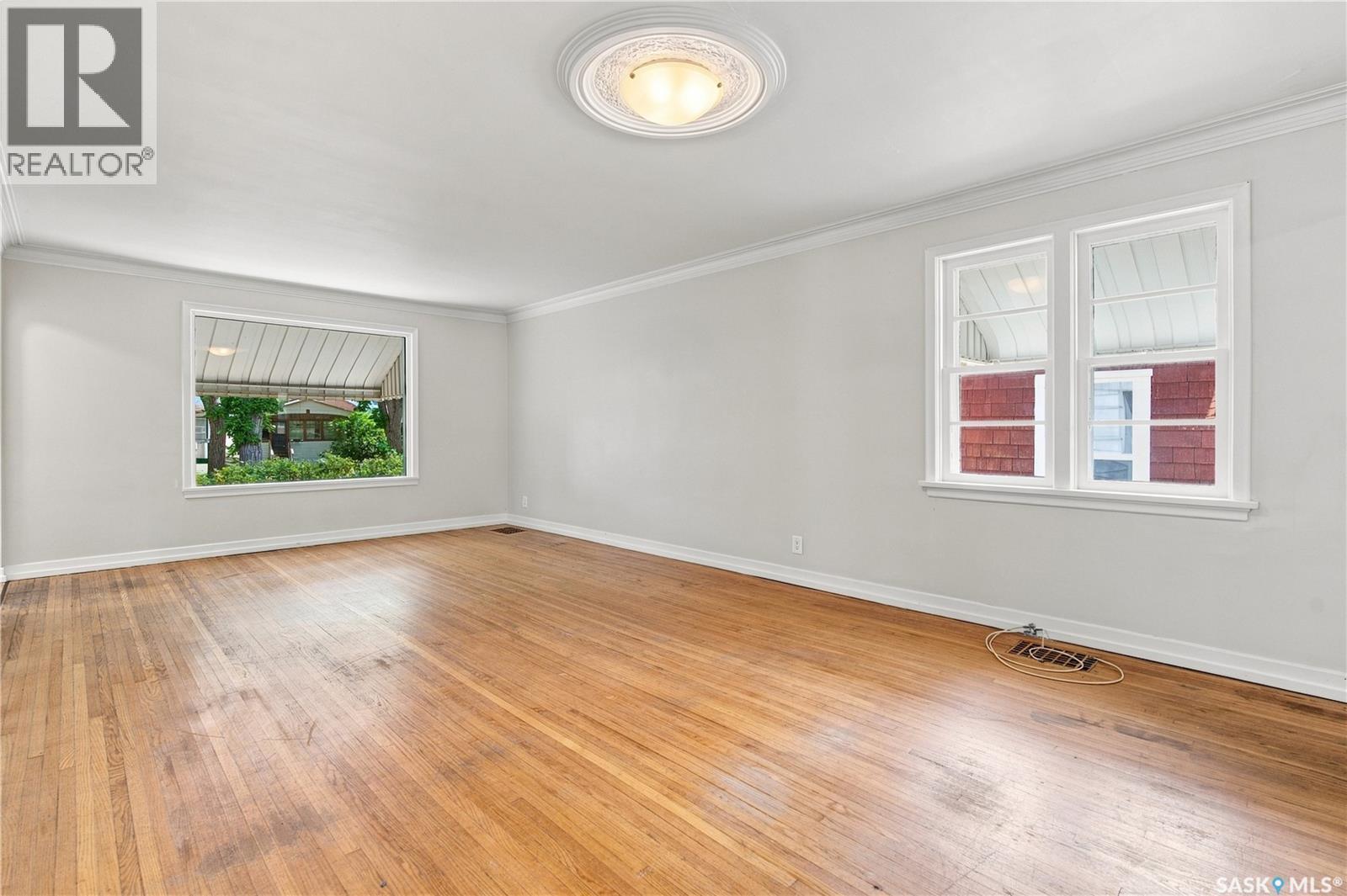 1336 Princess Street, Regina, SK - Indoor