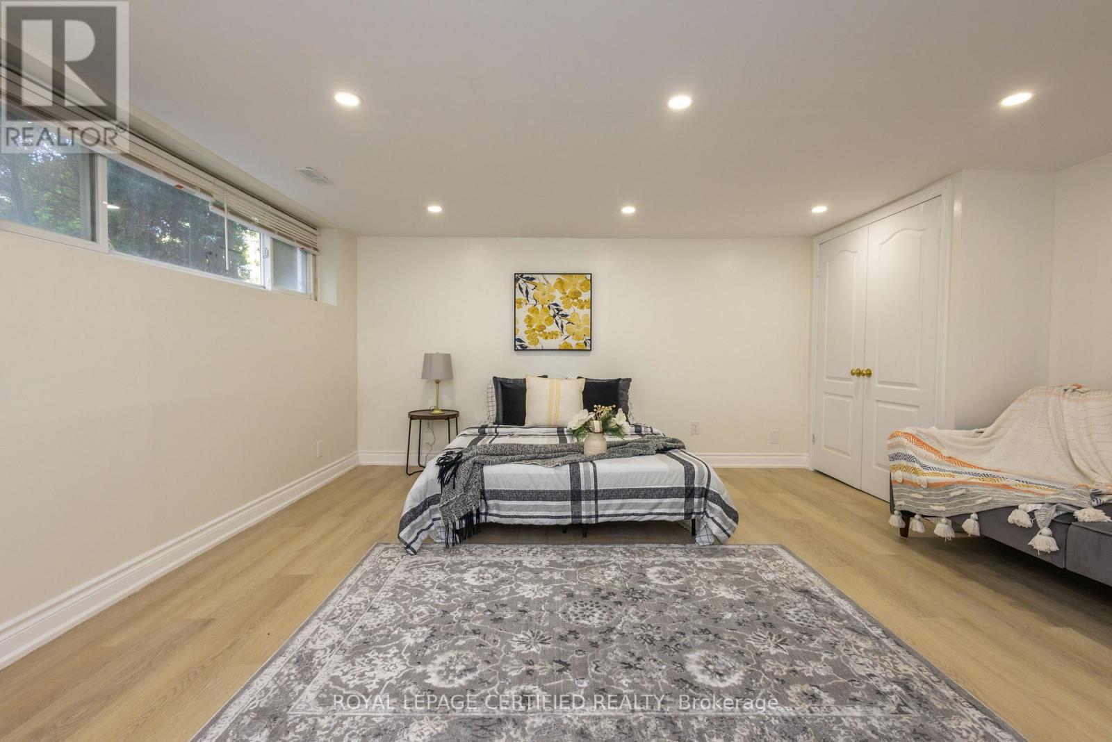 111 Limeridge Road W, Hamilton, ON - Indoor