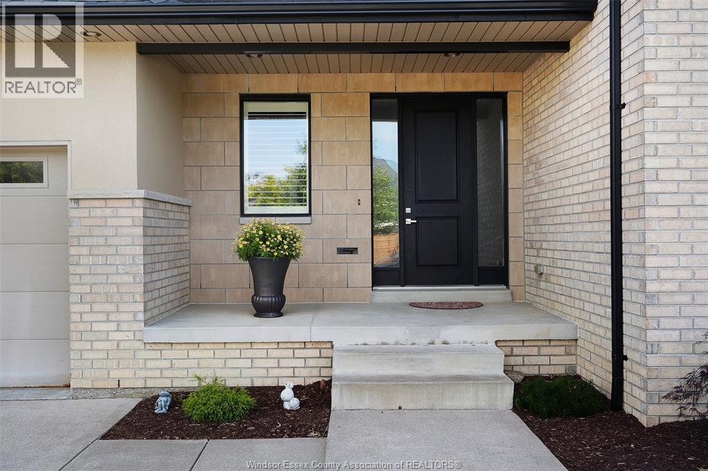 6181 Silver Maple, Lasalle, ON - Outdoor With Exterior